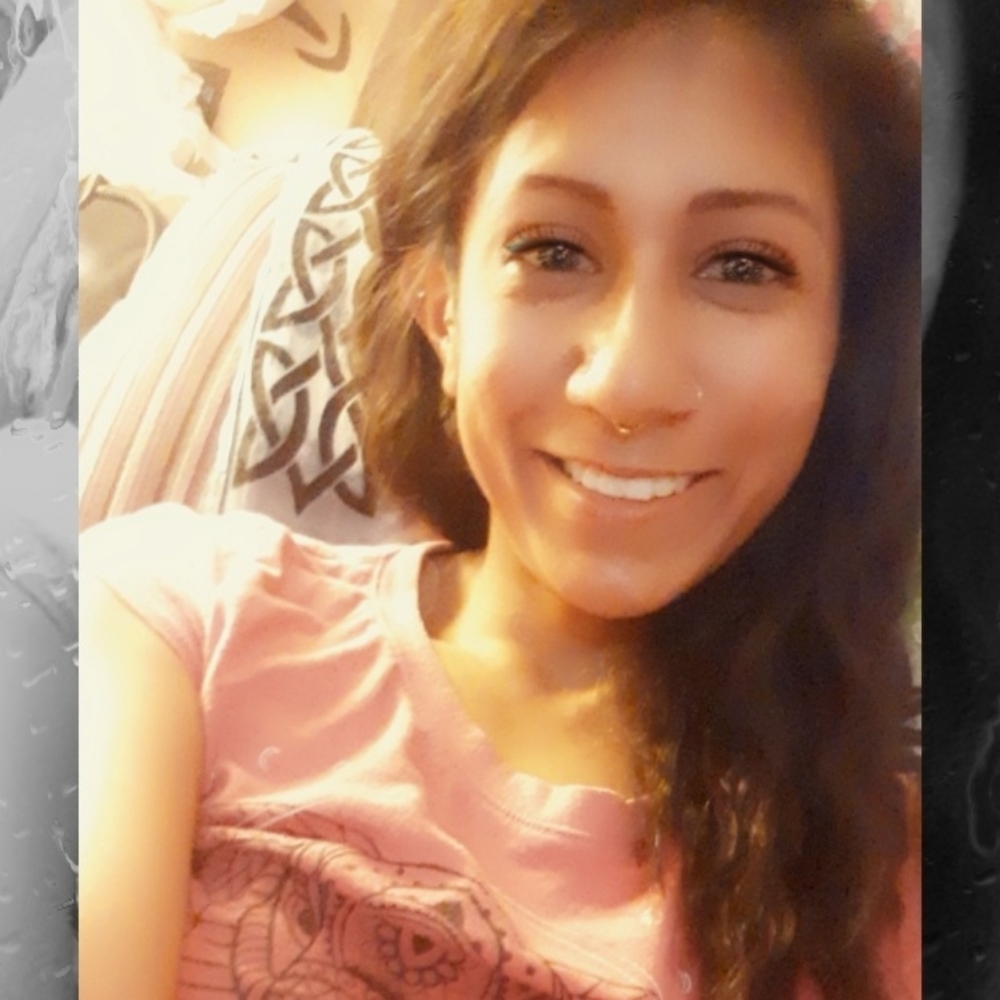 Meet your Posher, Raquelle